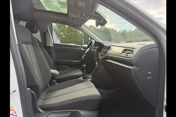 Volkswagen T-Roc 1.0 TSI Style | 1E EGENAAR | 3/6 OF 12MND GARANTIE | PANODAK | ACC | LANE ASSIST | AIRCO |