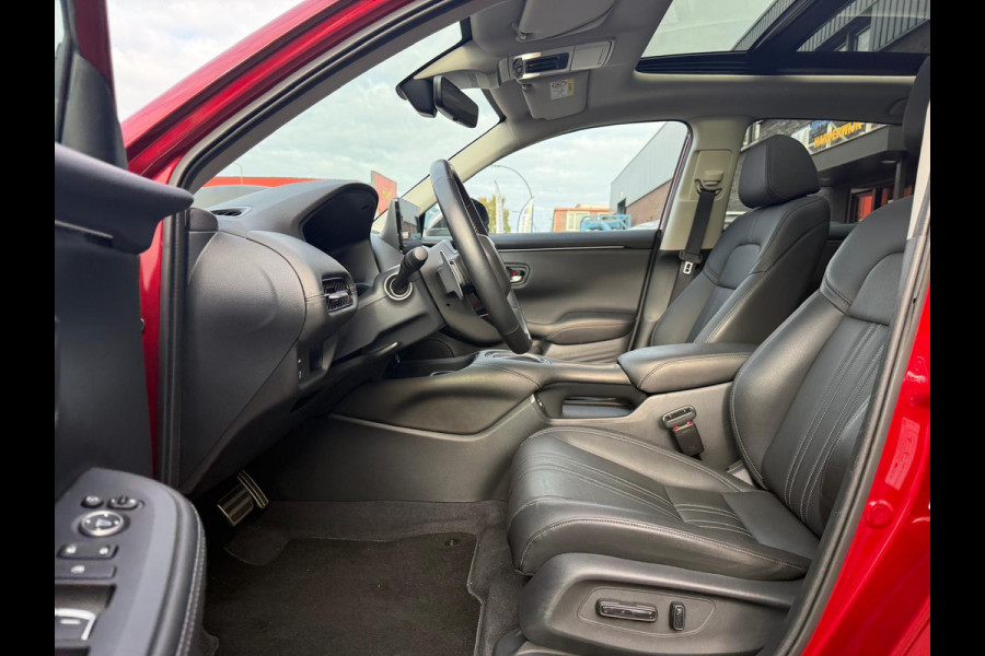 Honda Zr-V 2.0 e:HEV Advance | 3/6/12MND GARANTIE | PANO DAK | LEDER | NIEUW STAAT |