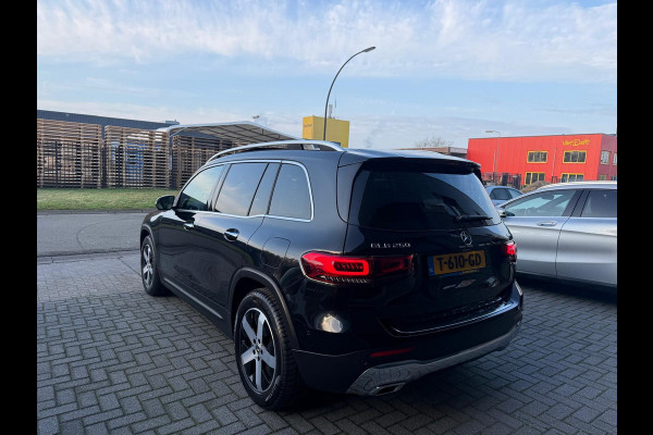 Mercedes-Benz Glb 250 4MATIC Advantage | 1E EIGENAAR | 3/6/12MND GARANTIE | 225 PK | AUTOMAAT | LED | MEMORY | CARPLAY | PANODAK | CRUISE |