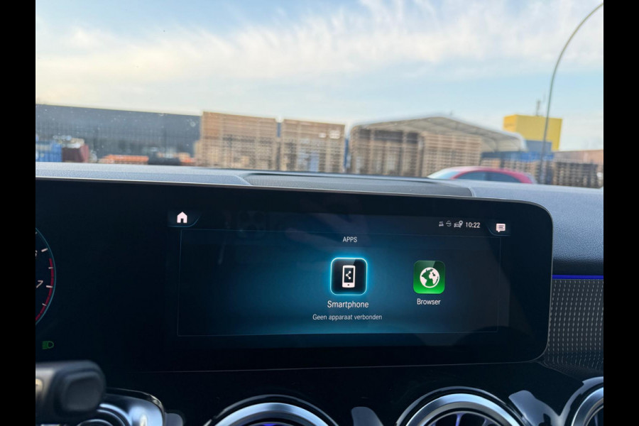 Mercedes-Benz Glb 250 4MATIC Advantage | 1E EIGENAAR | 3/6/12MND GARANTIE | 225 PK | AUTOMAAT | LED | MEMORY | CARPLAY | PANODAK | CRUISE |