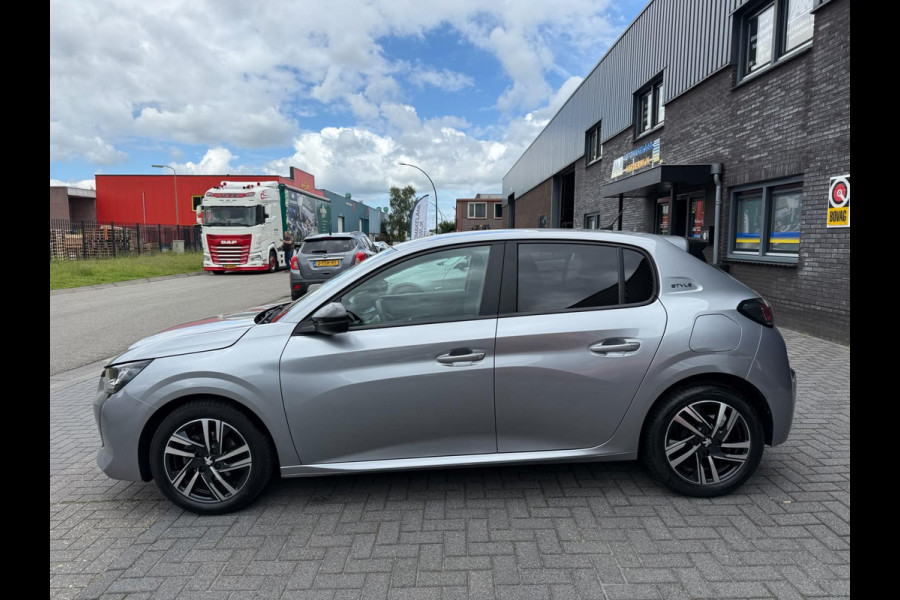 Peugeot 208 75PK Style | 1E EIGENAAR | 3/6/12MND GARANTIE| LED | CARPLAY | NAVI | CRUISE | CLIMA | LMV |