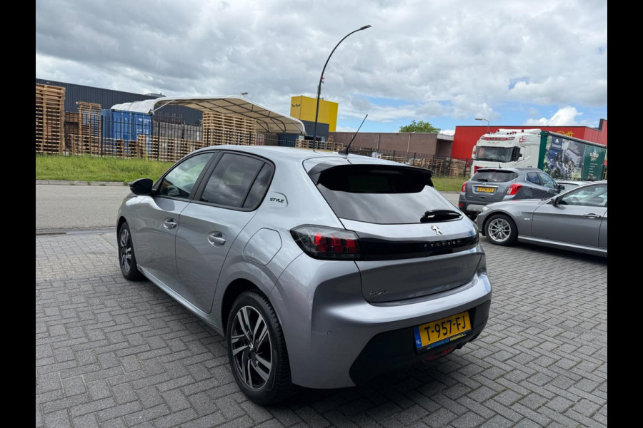 Peugeot 208 75PK Style | 1E EIGENAAR | 3/6/12MND GARANTIE| LED | CARPLAY | NAVI | CRUISE | CLIMA | LMV |