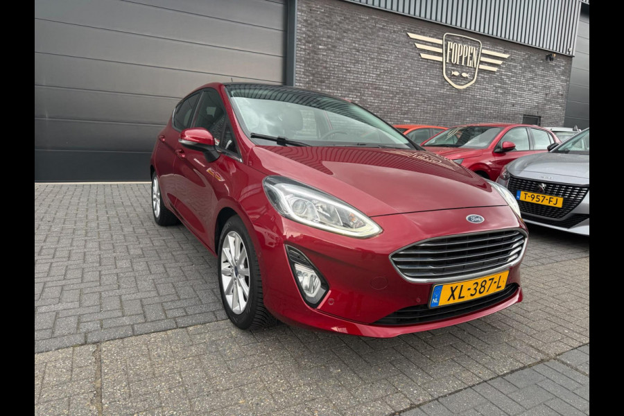 Ford Fiesta 1.0 EcoBoost Titanium | 2E EIGENAAR | 3/6 OF 12 MND GARANTIE | CAMERA | PANO DAK | TREKHAAK | CARPLAY |