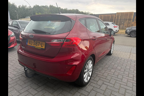 Ford Fiesta 1.0 EcoBoost Titanium | 2E EIGENAAR | 3/6 OF 12 MND GARANTIE | CAMERA | PANO DAK | TREKHAAK | CARPLAY |