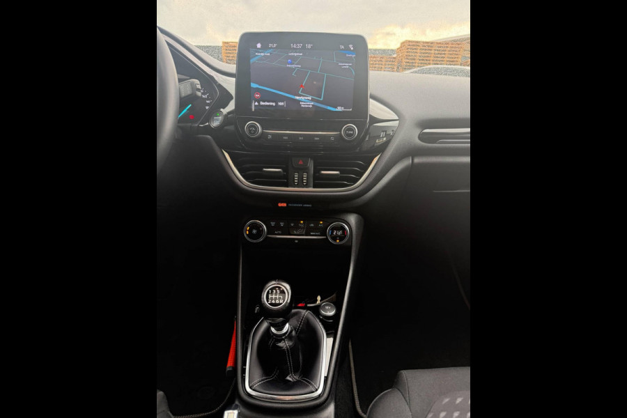 Ford Fiesta 1.0 EcoBoost Titanium | 2E EIGENAAR | 3/6 OF 12 MND GARANTIE | CAMERA | PANO DAK | TREKHAAK | CARPLAY |