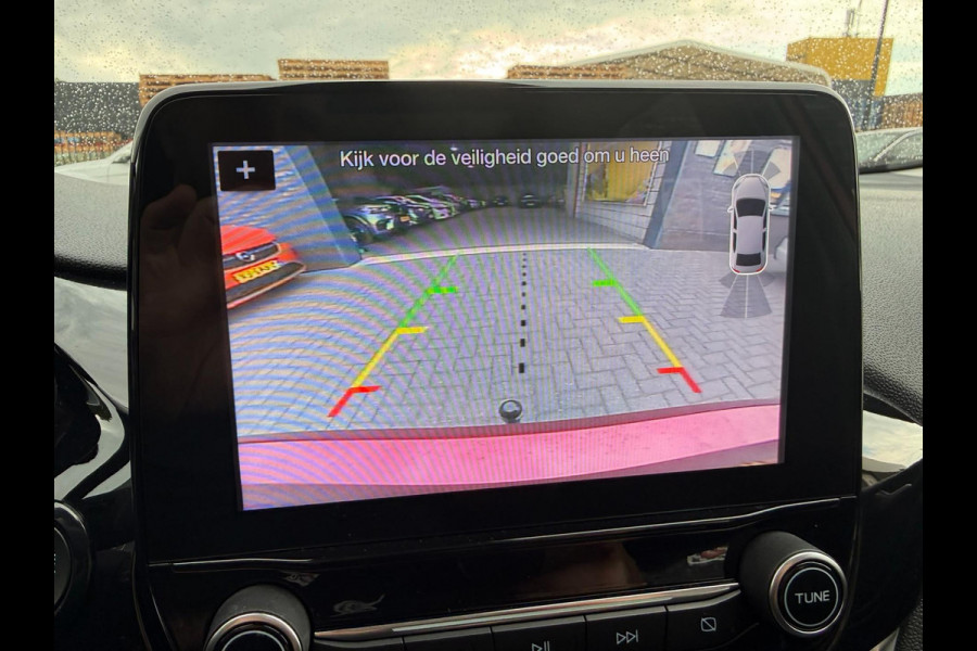 Ford Fiesta 1.0 EcoBoost Titanium | 2E EIGENAAR | 3/6 OF 12 MND GARANTIE | CAMERA | PANO DAK | TREKHAAK | CARPLAY |