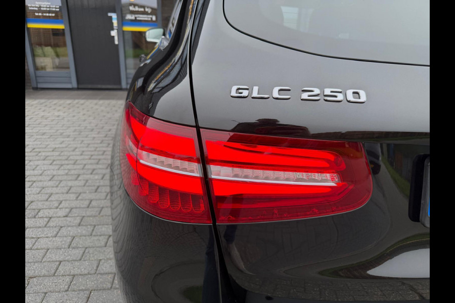Mercedes-Benz GLC 250 4MATIC Premium | 1E EIGENAAR | 3/6/12MND GARANTIE | PANO | LED | CRUISE | AUTOMAAT | TREKHAAK | AIRCO | CARPLAY |