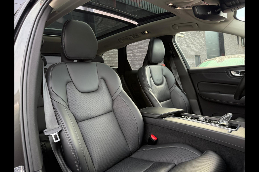 Volvo XC60 2.0 T8 Plug-in hybrid AWD Inscription Exclusive | 1E EIGENAAR | 3/6/12 MND GARANTIE | PANO | LED | ACC | DAB | CARPLAY | TREKHAAK | STOELKOELING |