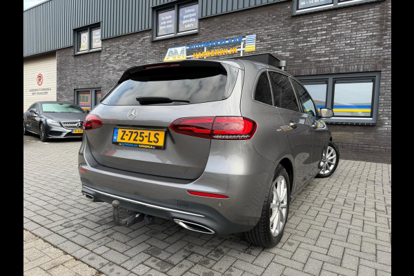 Mercedes-Benz B-Klasse 180 Business Solution AMG | 1E EIGENAAR | 3/6/12MND GARANTIE | LEDER | LED | AUTOMAAT | DAB | CARPLAY | CRUISE | CLIMA | STOELVERWM. |