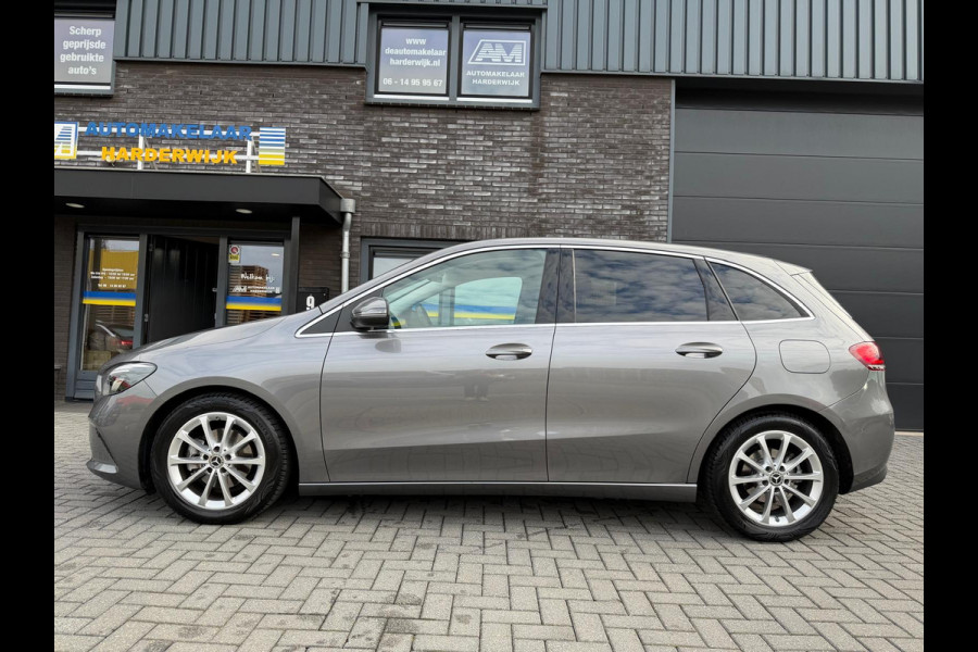 Mercedes-Benz B-Klasse 180 Business Solution AMG | 1E EIGENAAR | 3/6/12MND GARANTIE | LEDER | LED | AUTOMAAT | DAB | CARPLAY | CRUISE | CLIMA | STOELVERWM. |