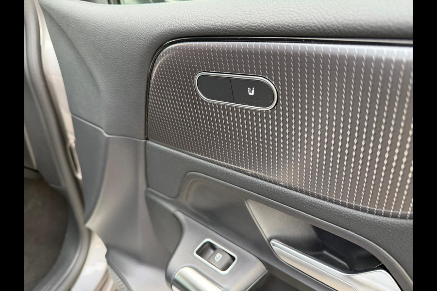 Mercedes-Benz B-Klasse 180 Business Solution AMG | 1E EIGENAAR | 3/6/12MND GARANTIE | LEDER | LED | AUTOMAAT | DAB | CARPLAY | CRUISE | CLIMA | STOELVERWM. |