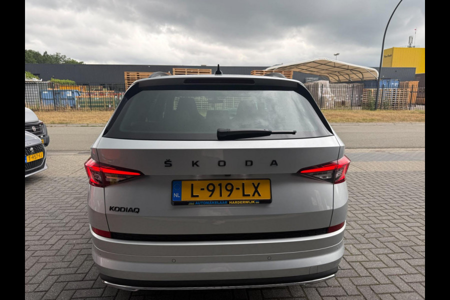 Škoda Kodiaq 1.5 TSI Sportline Business | 1E EIGENAAR | 3/6/12 MND GARANTIE | AUTOMAAT | PANO | LED | DAB | MEMORY | CARPLAY | DIGITAAL COCKPIT | TREKHAAK |