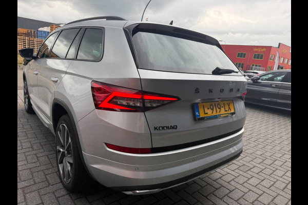 Škoda Kodiaq 1.5 TSI Sportline Business | 1E EIGENAAR | 3/6/12 MND GARANTIE | AUTOMAAT | PANO | LED | DAB | MEMORY | CARPLAY | DIGITAAL COCKPIT | TREKHAAK |