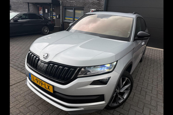Škoda Kodiaq 1.5 TSI Sportline Business | 1E EIGENAAR | 3/6/12 MND GARANTIE | AUTOMAAT | PANO | LED | DAB | MEMORY | CARPLAY | DIGITAAL COCKPIT | TREKHAAK |