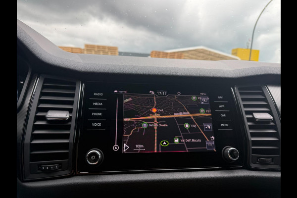 Škoda Kodiaq 1.5 TSI Sportline Business | 1E EIGENAAR | 3/6/12 MND GARANTIE | AUTOMAAT | PANO | LED | DAB | MEMORY | CARPLAY | DIGITAAL COCKPIT | TREKHAAK |
