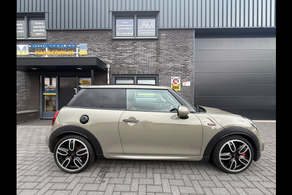 MINI Mini 2.0 John Cooper Works Chili | 1E EIGENAAR | 3/6/12MND GARANTIE | 230PK | PANO | ACC | CARPLAY | LED | HEAD-UP | NAVI | DAB |
