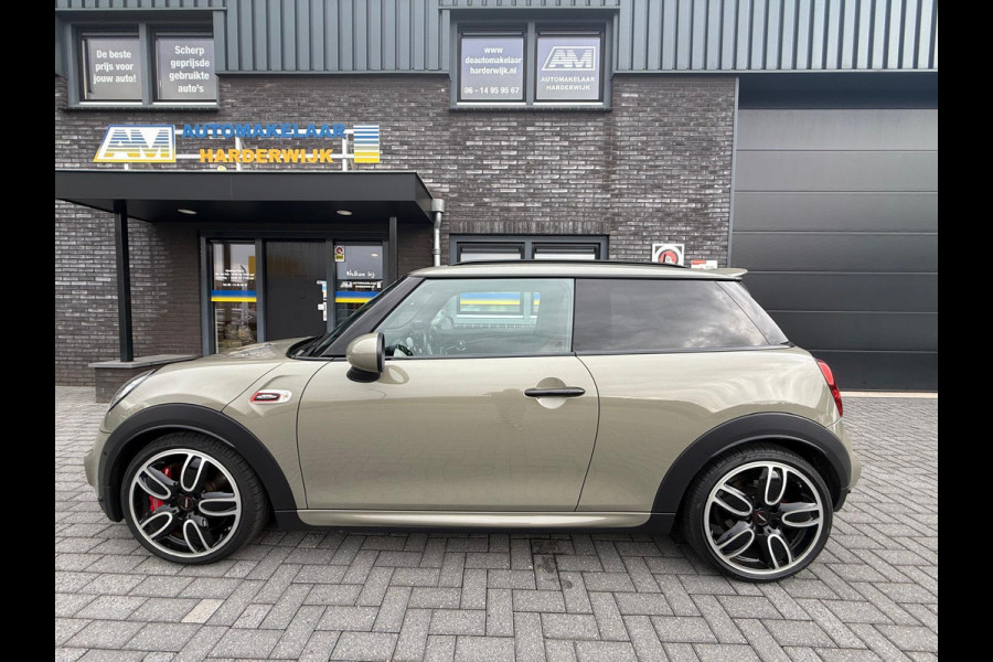 MINI Mini 2.0 John Cooper Works Chili | 1E EIGENAAR | 3/6/12MND GARANTIE | 230PK | PANO | ACC | CARPLAY | LED | HEAD-UP | NAVI | DAB |