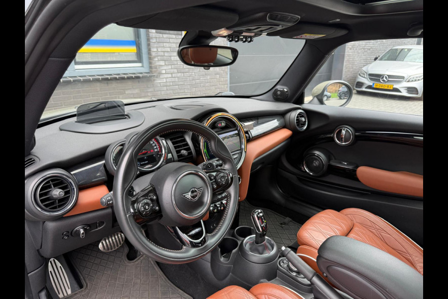 MINI Mini 2.0 John Cooper Works Chili | 1E EIGENAAR | 3/6/12MND GARANTIE | 230PK | PANO | ACC | CARPLAY | LED | HEAD-UP | NAVI | DAB |