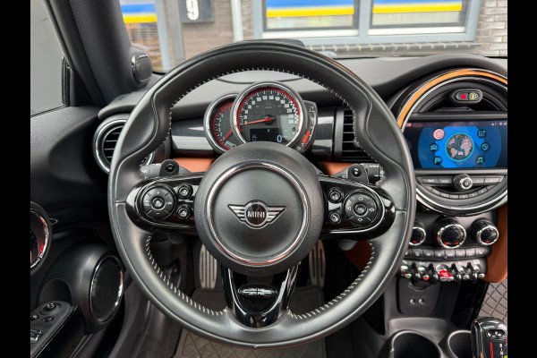 MINI Mini 2.0 John Cooper Works Chili | 1E EIGENAAR | 3/6/12MND GARANTIE | 230PK | PANO | ACC | CARPLAY | LED | HEAD-UP | NAVI | DAB |