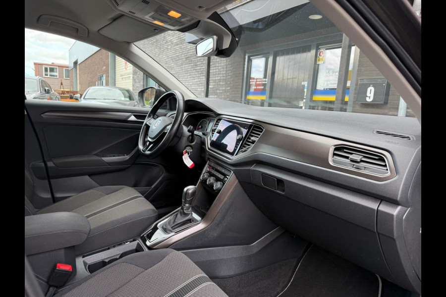 Volkswagen T-Roc 1.5 TSI Style | 1E EIGENAAR | 3/6/12 MND GARANTIE | AUTOMAAT | ACC | NAVI | CARPLAY | DAB | LMV |
