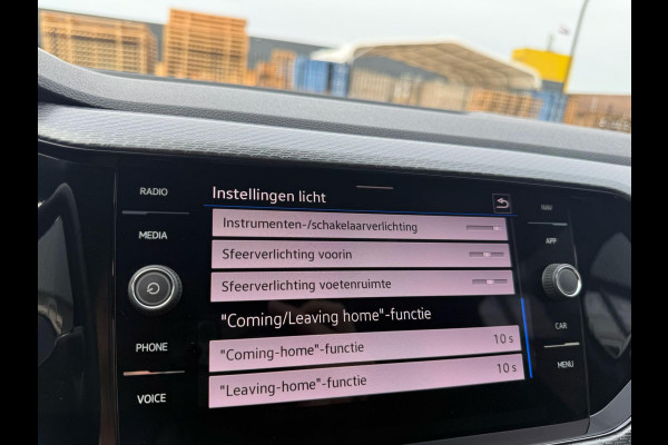 Volkswagen T-Cross 1.0 TSI R-Line | 1E EIGENAAR | 3/6/12MND GARANTIE| AUTOMAAT | LED | CARPLAY | DIGITAAL COCKPIT | DAB | CRUISE |