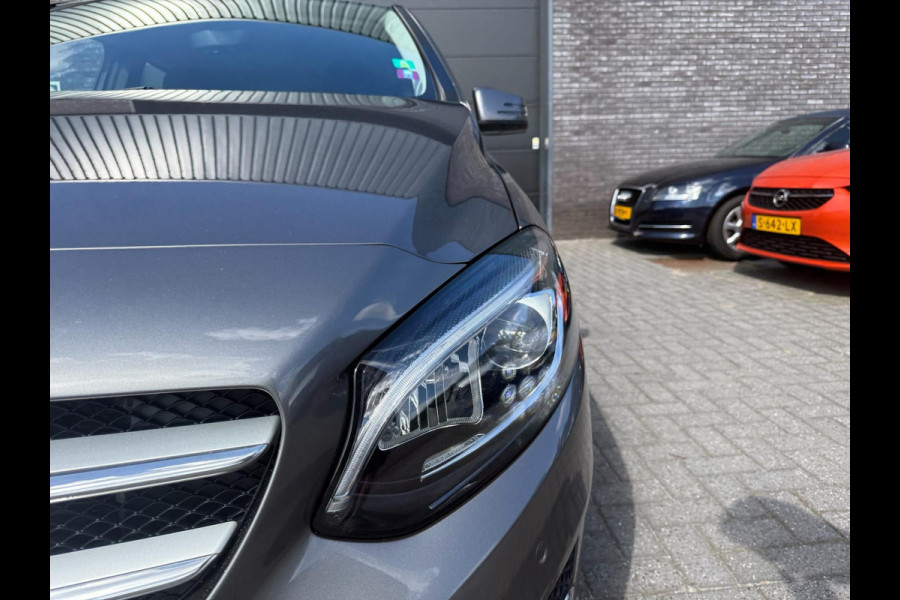 Mercedes-Benz B-Klasse 180 Ambition | 1E EIGENAAR | 3/6/12MND GARANTIE | NAVI | LED | AICRO | CRUISE | TREKHAAK |