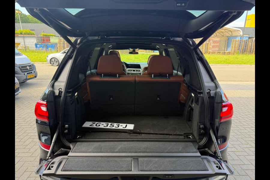 BMW X7 xDrive40i 6p. | 2E EIGENAAR | 3/6/12MND GARANTIE| M-SPORT |PANO | LASER | LED | B&W | MASSAGE | CARPLAY | TREKHAAK | DAB | BOMVOL |