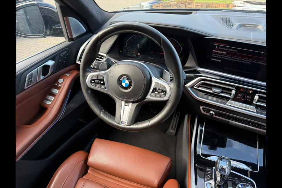 BMW X7 xDrive40i 6p. | 2E EIGENAAR | 3/6/12MND GARANTIE| M-SPORT |PANO | LASER | LED | B&W | MASSAGE | CARPLAY | TREKHAAK | DAB | BOMVOL |