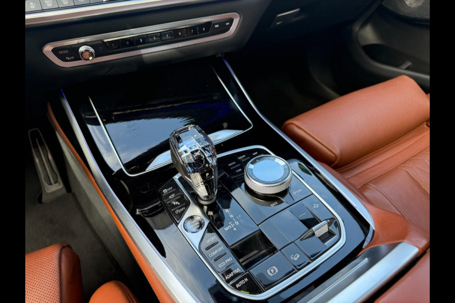 BMW X7 xDrive40i 6p. | 2E EIGENAAR | 3/6/12MND GARANTIE| M-SPORT |PANO | LASER | LED | B&W | MASSAGE | CARPLAY | TREKHAAK | DAB | BOMVOL |