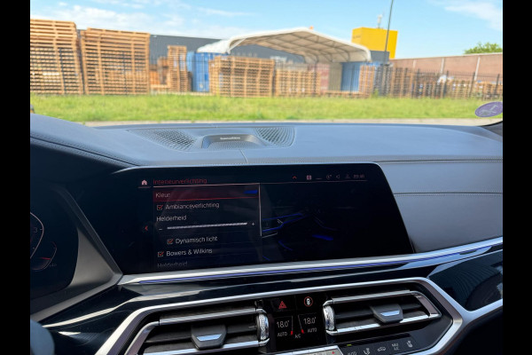 BMW X7 xDrive40i 6p. | 2E EIGENAAR | 3/6/12MND GARANTIE| M-SPORT |PANO | LASER | LED | B&W | MASSAGE | CARPLAY | TREKHAAK | DAB | BOMVOL |