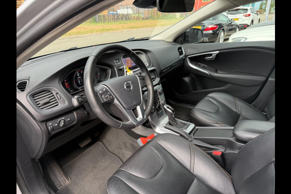 Volvo V40 Cross Country 1.5 T3 Summum | 2E EIGENAAR | 3/6 of 12 MND GARANTIE | PANO DAK | CAMERA | NAVI | MEMORY |