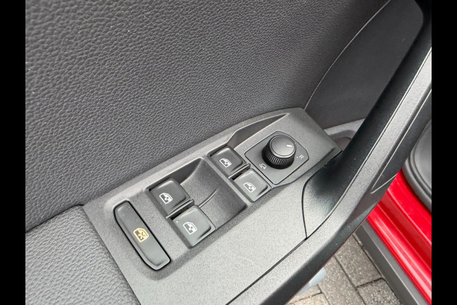 Seat Arona 1.0 TSI Style Business Intense | 1E EIGENAAR | 3/6/12 MND GARANTIE | AUTOMAAT | ACC | CARPLAY |