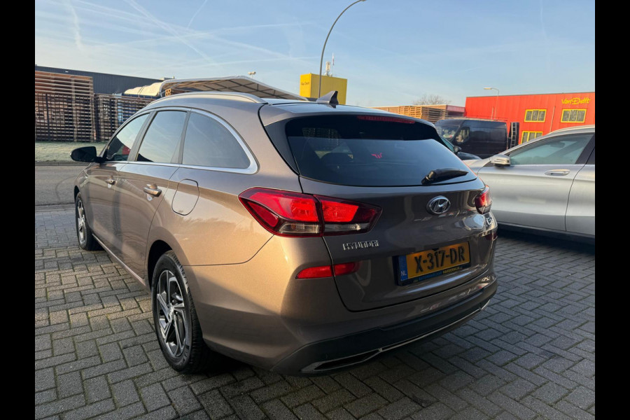 Hyundai i30 Wagon 1.5 T-GDi MHEV Premium | 1E EIGENAAR | 3/6/12MND GARANTIE| LED | CARPLAY | SCHUIFDAK | DAB | NAVI | CRUISE | 160PK |