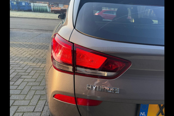 Hyundai i30 Wagon 1.5 T-GDi MHEV Premium | 1E EIGENAAR | 3/6/12MND GARANTIE| LED | CARPLAY | SCHUIFDAK | DAB | NAVI | CRUISE | 160PK |