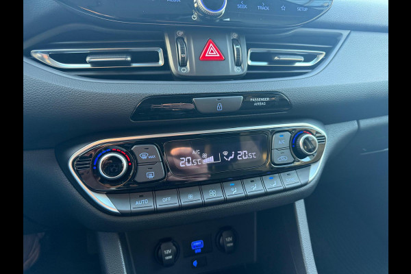 Hyundai i30 Wagon 1.5 T-GDi MHEV Premium | 1E EIGENAAR | 3/6/12MND GARANTIE| LED | CARPLAY | SCHUIFDAK | DAB | NAVI | CRUISE | 160PK |