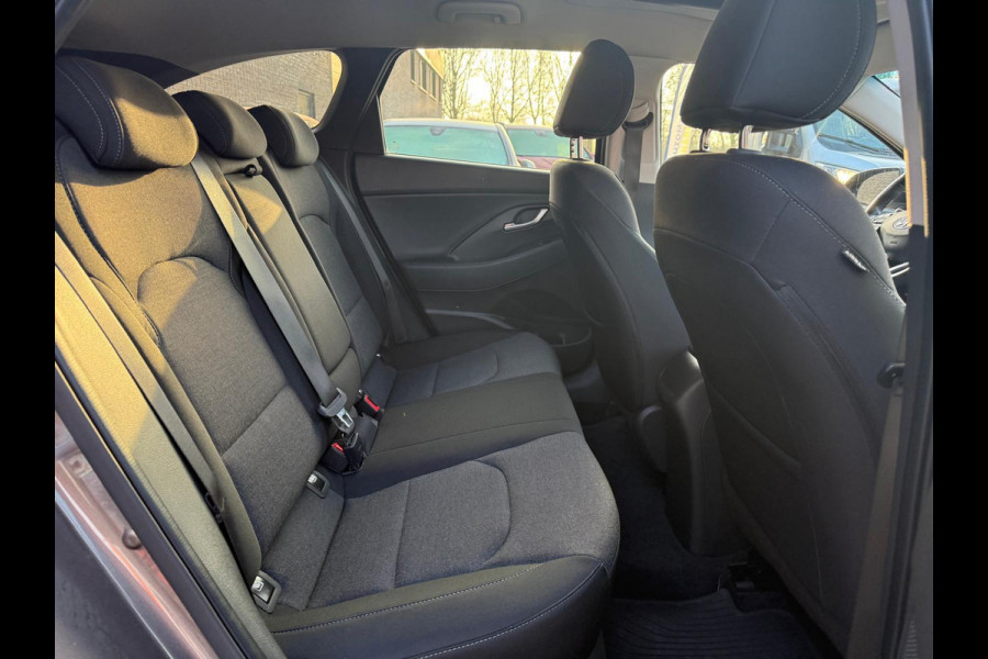 Hyundai i30 Wagon 1.5 T-GDi MHEV Premium | 1E EIGENAAR | 3/6/12MND GARANTIE| LED | CARPLAY | SCHUIFDAK | DAB | NAVI | CRUISE | 160PK |