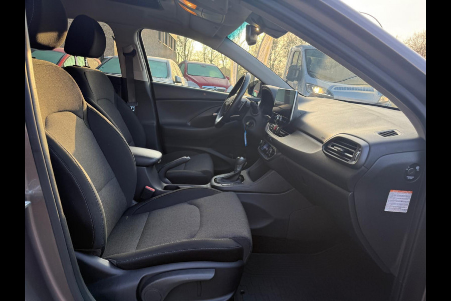 Hyundai i30 Wagon 1.5 T-GDi MHEV Premium | 1E EIGENAAR | 3/6/12MND GARANTIE| LED | CARPLAY | SCHUIFDAK | DAB | NAVI | CRUISE | 160PK |