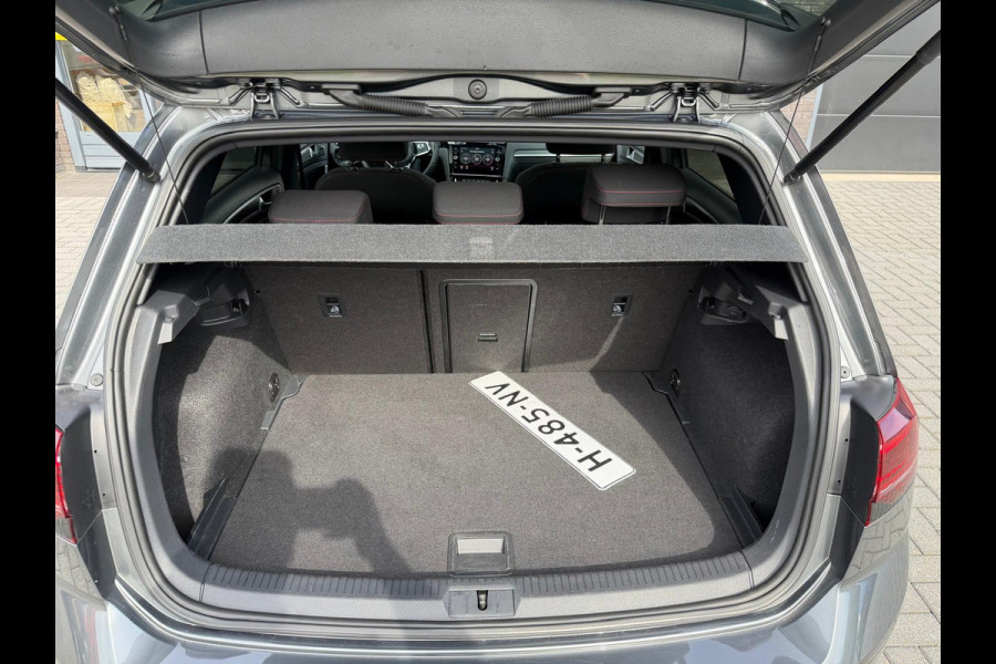 Volkswagen Golf 2.0 TSI GTI Performance | 3/6/12MND GARANTIE | PANO | LED | ACC | TREKHAAK | NAVI | STOELVERW. |