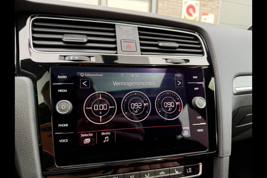Volkswagen Golf 2.0 TSI GTI Performance | 3/6/12MND GARANTIE | PANO | LED | ACC | TREKHAAK | NAVI | STOELVERW. |