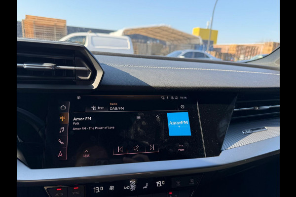Audi A3 Sportback 30 TFSI S edition | 1E EIGENAAR | 3/6/12MND GARANTIE| LED | DAB | CARPLAY | NAVI | CRUISE | S-LINE |