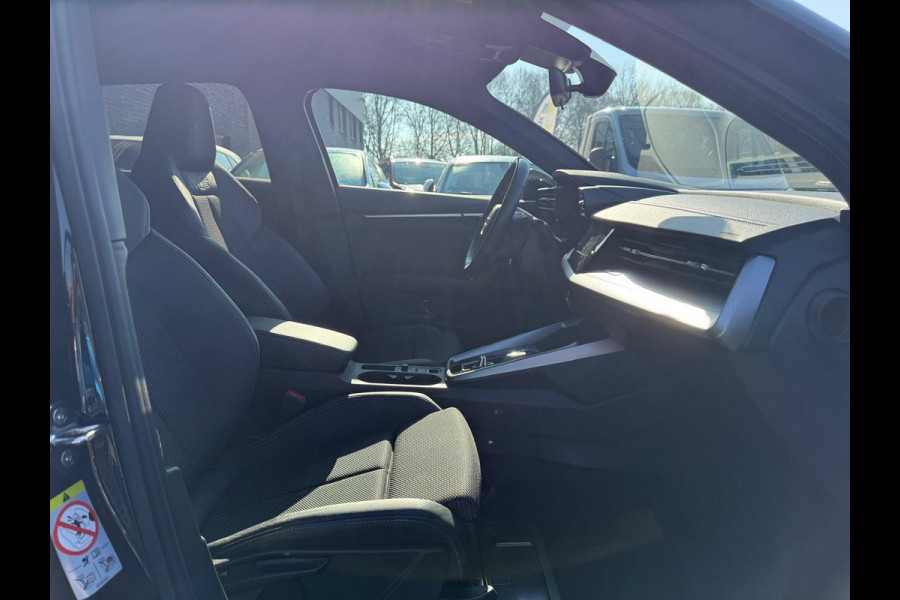 Audi A3 Sportback 30 TFSI S edition | 1E EIGENAAR | 3/6/12MND GARANTIE| LED | DAB | CARPLAY | NAVI | CRUISE | S-LINE |