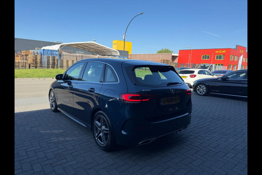 Mercedes-Benz B-Klasse 180 Business Solution AMG | 3/6/12MND GARANTIE | AUTOMAAT | LED | CRUISE | CARPLAY | DAB | AIRCO | STOELVERWM. |