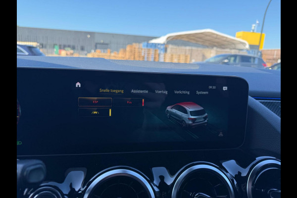 Mercedes-Benz B-Klasse 180 Business Solution AMG | 3/6/12MND GARANTIE | AUTOMAAT | LED | CRUISE | CARPLAY | DAB | AIRCO | STOELVERWM. |