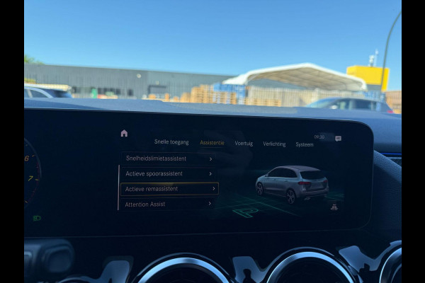Mercedes-Benz B-Klasse 180 Business Solution AMG | 3/6/12MND GARANTIE | AUTOMAAT | LED | CRUISE | CARPLAY | DAB | AIRCO | STOELVERWM. |