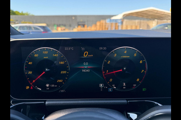 Mercedes-Benz B-Klasse 180 Business Solution AMG | 3/6/12MND GARANTIE | AUTOMAAT | LED | CRUISE | CARPLAY | DAB | AIRCO | STOELVERWM. |