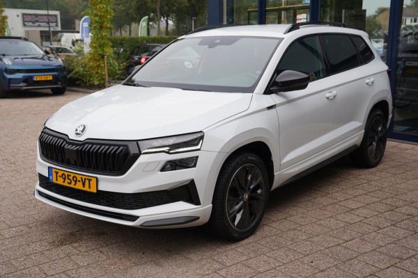 Škoda Karoq 1.5 TSI ACT Sportline Business|Prijs rijklaar incl.12 mnd garantie| Navi Keyless Stoel/Stuur+achterbank verw. Carplay