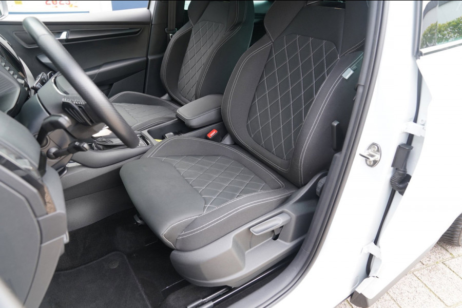 Škoda Karoq 1.5 TSI ACT Sportline Business|Prijs rijklaar incl.12 mnd garantie| Navi Keyless Stoel/Stuur+achterbank verw. Carplay