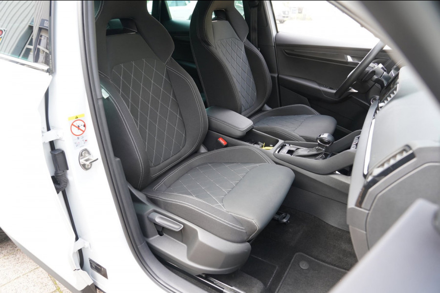 Škoda Karoq 1.5 TSI ACT Sportline Business|Prijs rijklaar incl.12 mnd garantie| Navi Keyless Stoel/Stuur+achterbank verw. Carplay