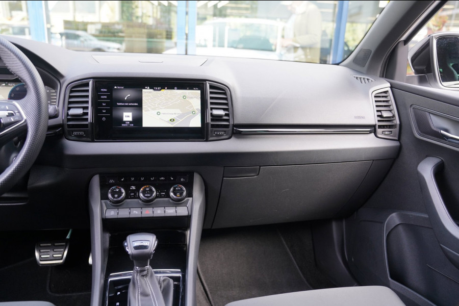 Škoda Karoq 1.5 TSI ACT Sportline Business|Prijs rijklaar incl.12 mnd garantie| Navi Keyless Stoel/Stuur+achterbank verw. Carplay