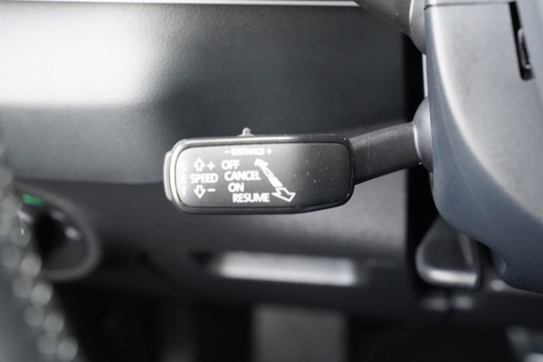 Škoda Karoq 1.5 TSI ACT Sportline Business|Prijs rijklaar incl.12 mnd garantie| Navi Keyless Stoel/Stuur+achterbank verw. Carplay
